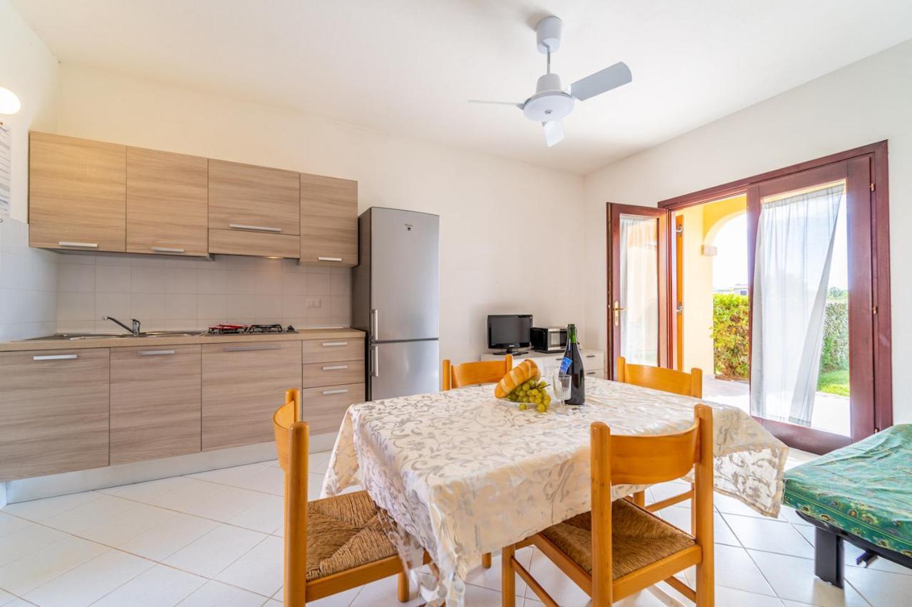 Iss Travel, Ambra Apartments - 800 M From La Cinta Beach Сан-Теодоро Экстерьер фото